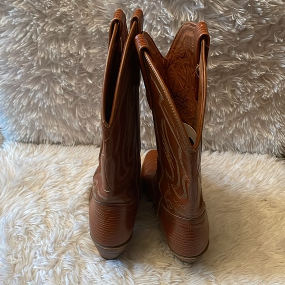 Capezio West Faux Leather Embroidered Heeled Western Cowboy Boots Size 9.5 - Picture 6 of 9